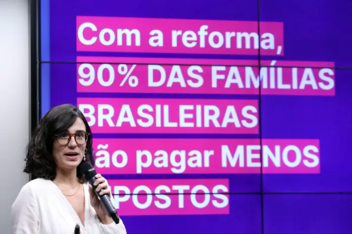 Audiência Pública - Reforma Tributária sob a Perspectiva Distributiva. Mestre em Ciência Política, Diretora e Cofundadora do Movimento "Pra ser Justo"