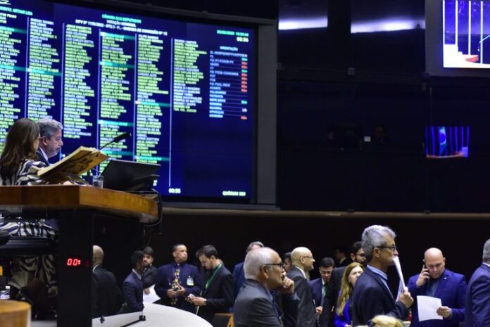 Sessão para a votação de propostas legislativas. Presidente da Câmara dos Deputados, Arthur Lira