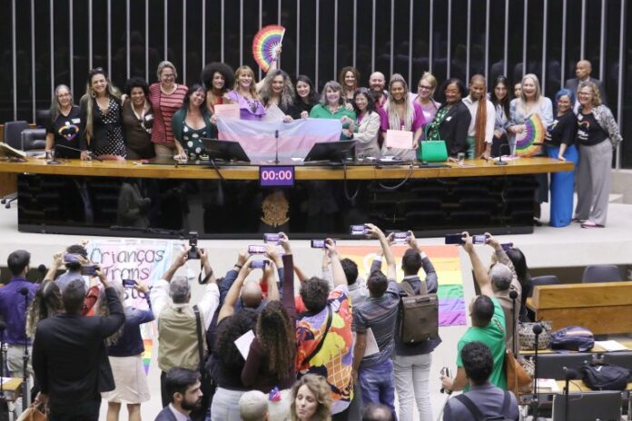 Homenagem ao Dia Nacional da Visibilidade Trans.