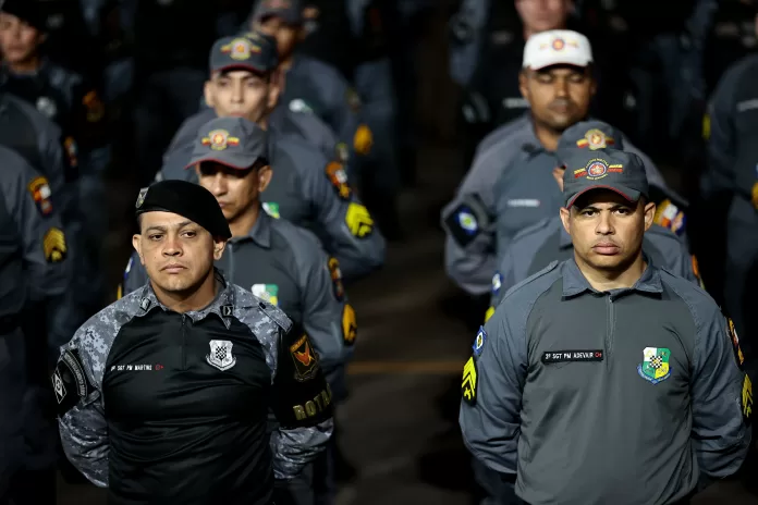 Entre oficiais e praças, 706 policiais militares foram promovidos nesta quinta-feira (20)