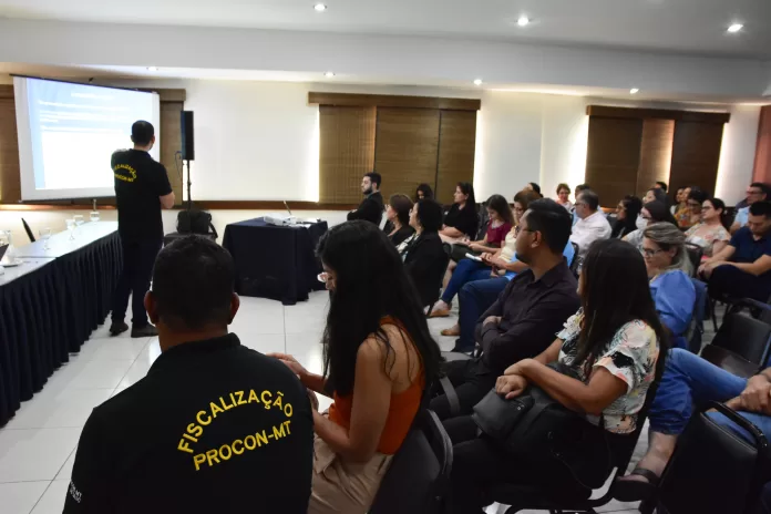 Encontro de Procons, em Cuiabá