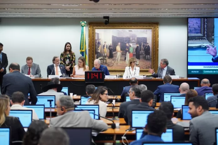 Audiência Pública - Inviolabilidade civil e penal de Deputados e Senadores