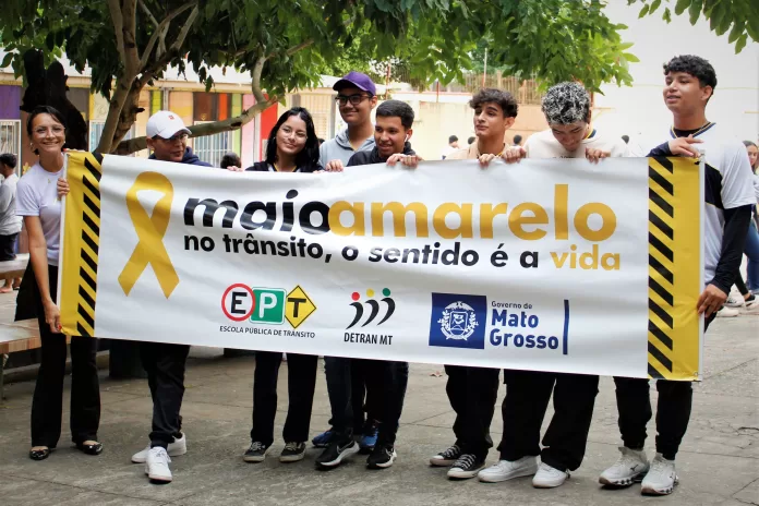 Circuito de palestras na Escola Estadual Liceu Cuiabano D. Maria de Arruda Muller, em Cuiabá