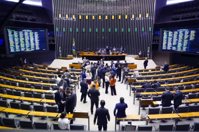 Sessão para a votação de propostas legislativas