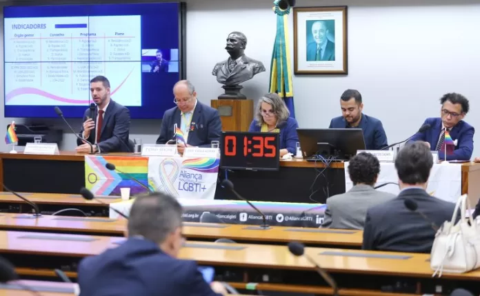 Audiência Pública - Igualdade de direitos e proteção jurídica da população LGBT+