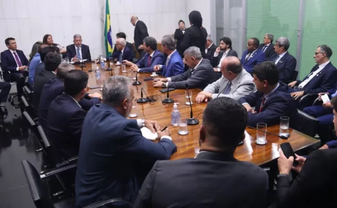 Presidente da Câmara dos Deputados, Arthur Lira em audiência com prefeitos para discutir a Reforma Tributária.