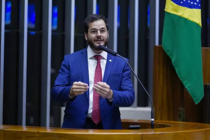 Sessão deliberativa. Dep. Túlio Gadelha (REDE - PE)