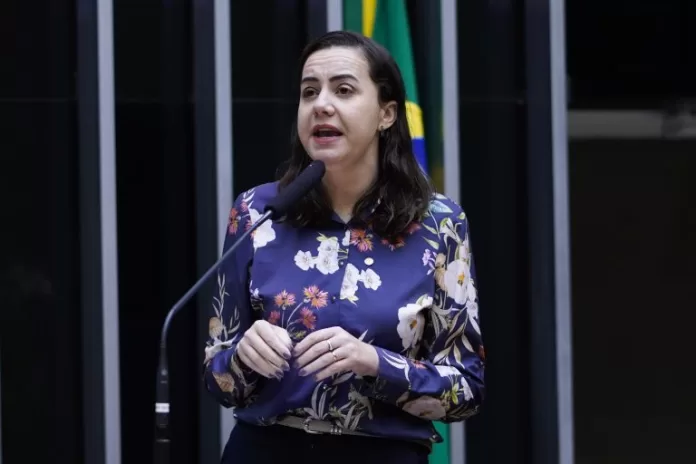 Discussão e votação de propostas. Dep. Franciane Bayer (REPUBLICANOS - RS)