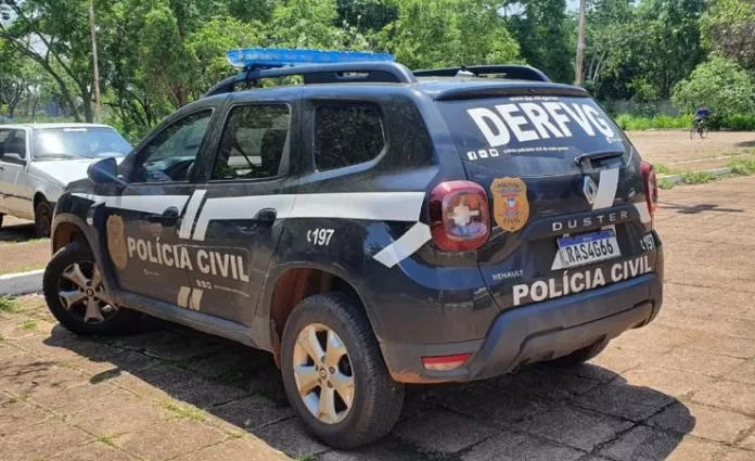 Polícia Civil prende casal por furtar peças de roupas em loja de VG