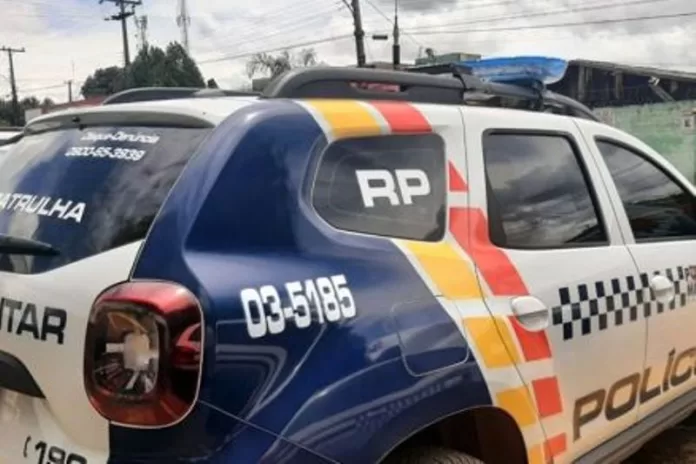 Homem morre após levar pedrada na cabeça perto de bar