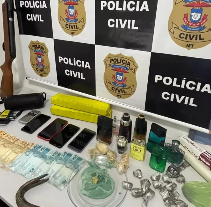 Polícia Civil prende traficantes em residência utilizada por facção criminosa em Nova Xavantina