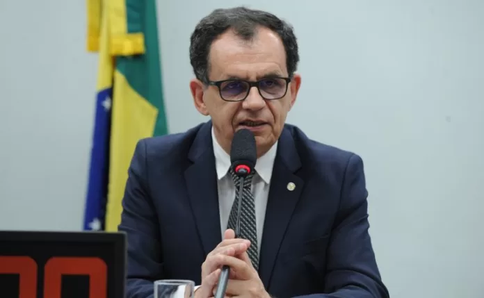 Audiência Pública - Proposta de Reestruturação e fortalecimento do Ministério do Trabalho e Emprego. Dep. Reimont(PT - RJ)