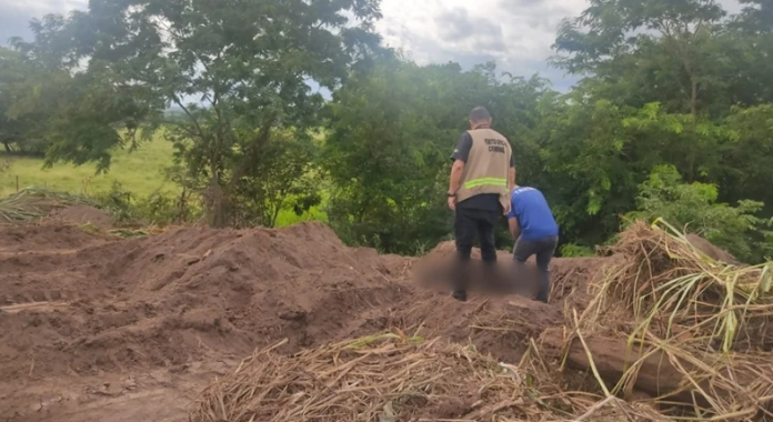 Corpo de homem é encontrado com mãos e pés amarrados