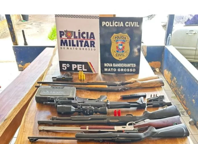 PM apreende ouro e armas e prende 5 homens em garimpo ilegal