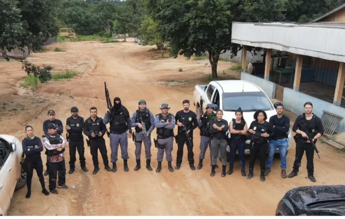 Operação prende cinco em flagrante e apreende oito armas de fogo em garimpo