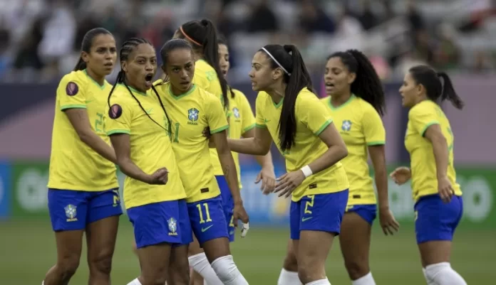 Seleção Brasileira goleia o México e chega a final da Copa Ouro invicta