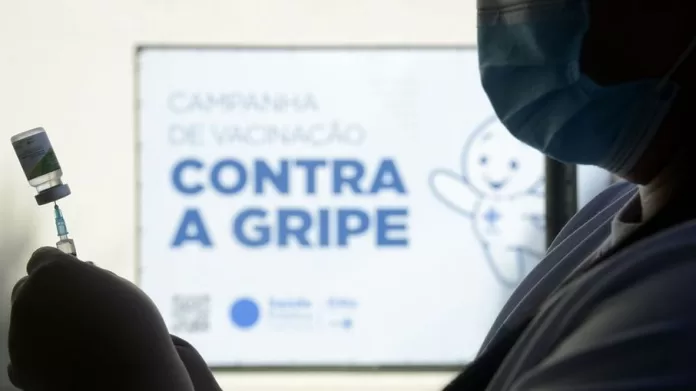 Vacinação contra a gripe começou mais cedo neste ano