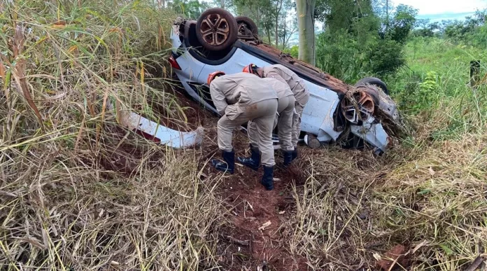 Mulher morre e motorista fica gravemente ferido após acidente em MT