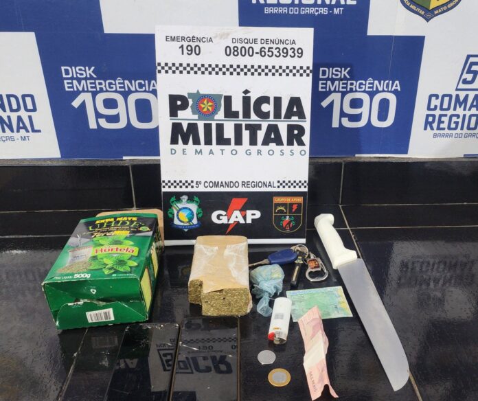 Dupla ignora abordagem policial e acaba presa por tráfico de drogas em Barra do Garças – Vídeo