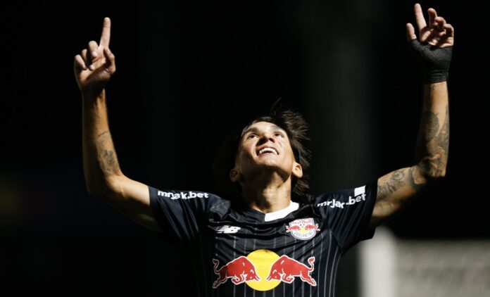 Red Bull Bragantino vence o Vasco por 2×1 e conquista primeira vitória no Brasileirão