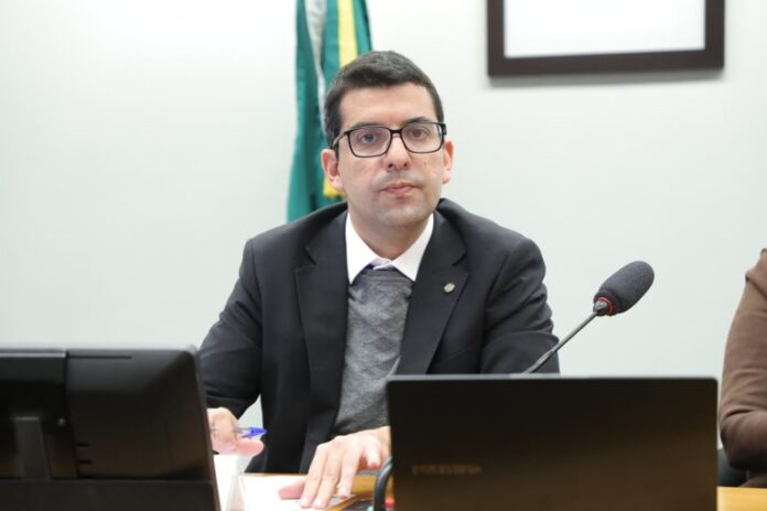 Audiência Pública - Recentes cancelamentos de adesões corporativas pela Amil. Dep. Marcelo Queiroz(PP - RJ)