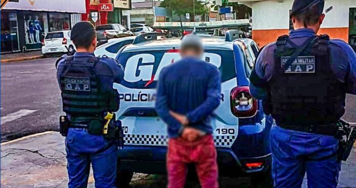 Homem procurado pelos crimes de feminicídio e roubo é preso em Barra do Garças
