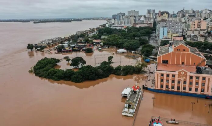 Rio Guaíba volta a subir e pode passar dos 5 metros