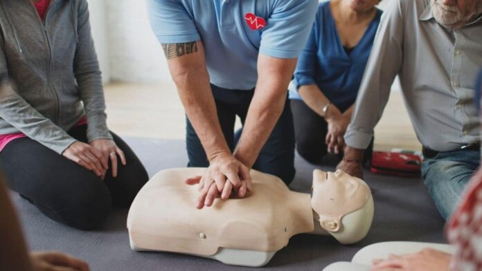 Corpo de Bombeiros e Prefeitura promovem palestra gratuita de primeiros socorros, em Barra do Garças