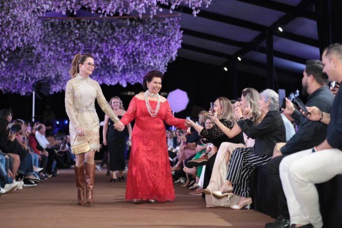 Virginia Mendes brilha durante Chapada Fashion Show Encanta que destaca Moda Sustentável e Solidariedade