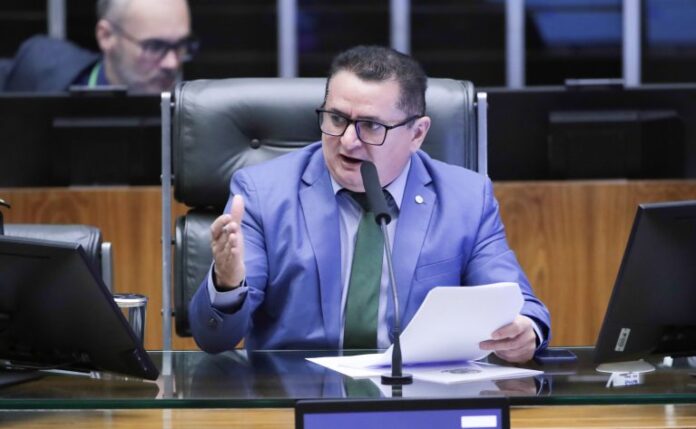 Homenagem ao Dia Nacional do Capelão Evangélico Civil e Militar. Dep. Prof. Reginaldo Veras (PV-DF)