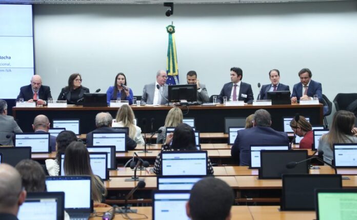 Audiência Pública - Modelo operacional do IBS e da CBS. Pós-Doutora em Direito Tributário, Betina Grupenmacher; Consultora - Banco Interamericano de Desenvolvimento para a Reforma Tributária, Melina Rocha; Dep. Hildo Rocha (MDB - MA); Consultor Tributário - Movimento Brasil Competitivo - MBC, Rodolfo Tamanaha