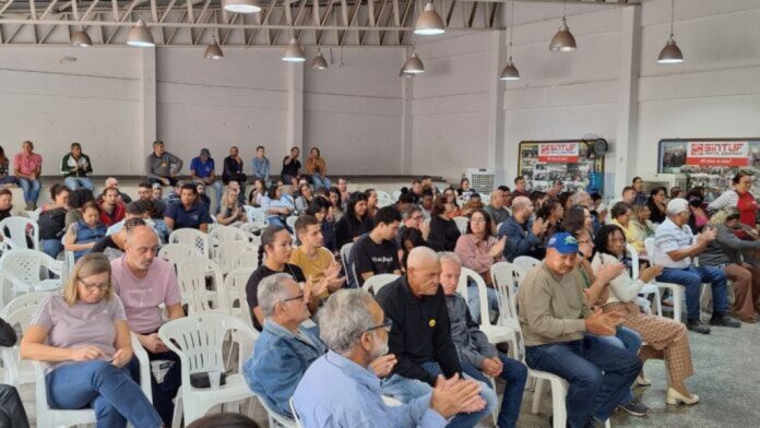 Técnicos da UFMT aprovam acordo e devem encerrar greve na próxima semana