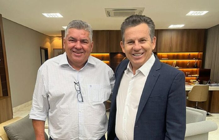 Adilson cresce e já tem 54,7% das intenções de votos; Beto Farias aparece com 25,2% após subir apenas 1,9 ponto