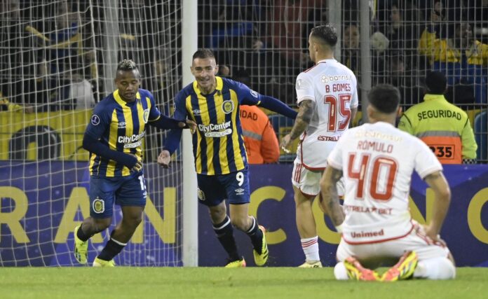 Internacional é derrotado pelo Rosario Central na primeira partida dos playoffs da Sul-Americana