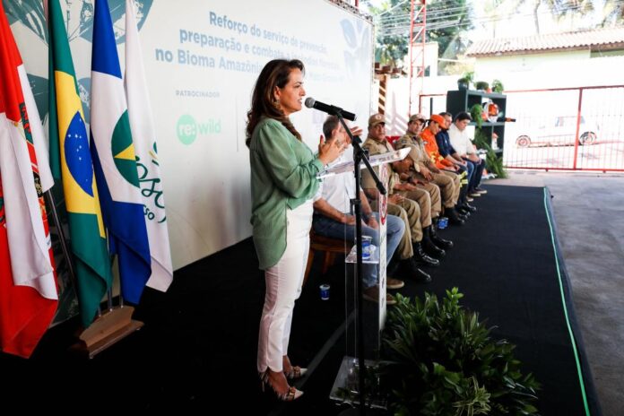 Bombeiros de MT recebem novos equipamentos para reforçar combate aos incêndios florestais