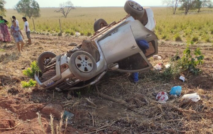 Capotamento mata taxista na MT-240, em Água Boa