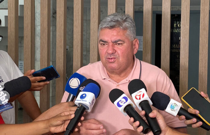 Com 52,1%, Adilson segue liderando pesquisas em Barra do Garças