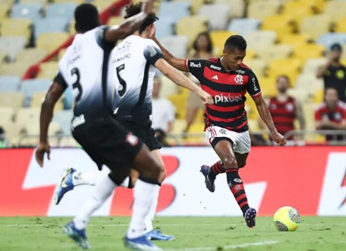 Flamengo vence Corinthians no Maracanã pela semifinal da Copa do Brasil