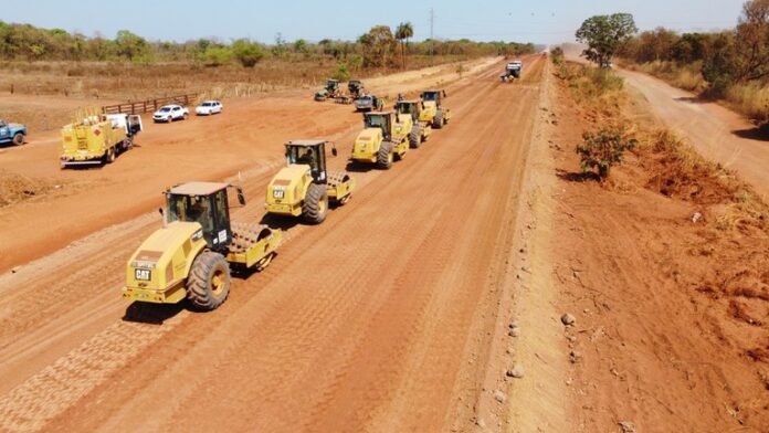 DNIT executa obras de pavimentação de contorno de Terra Indígena na BR-158, na região do Araguaia