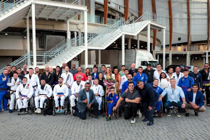 Madrinha Nacional do Parajiu-jitsu, primeira-dama de MT apoia participação de atletas de MT na Grécia