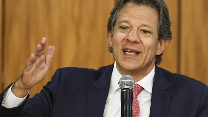 Haddad disse que governo pode rever projeção para o PIB