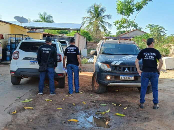 Polícia Civil apreende armas durantes buscas para apurar desvio de verbas de Prefeitura em São Félix do Araguaia