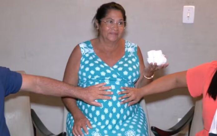 Tia engravida aos 61 anos para que sobrinha realize o sonho de ser mãe