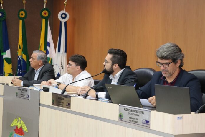 Câmara de Barra do Garças aprova primeira matéria pelo sistema digital