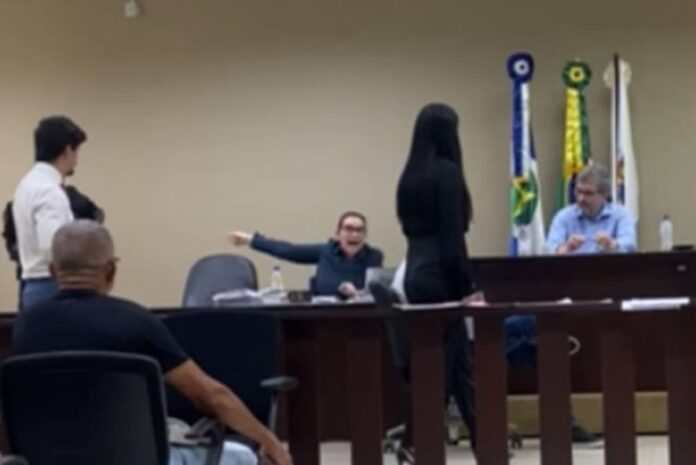 Entidades defendem promotora de Barra do Garças e vêem vídeo fora do contexto