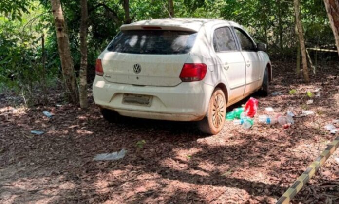 Motorista é achado morto dentro de carro em área de mata