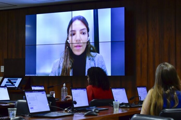 Audiência pública para debater o Projeto de Lei 4842/23 que institui campanha permanente de conscientização em arenas esportivas para a prevenção e o enfrentamento da violência contra a mulher