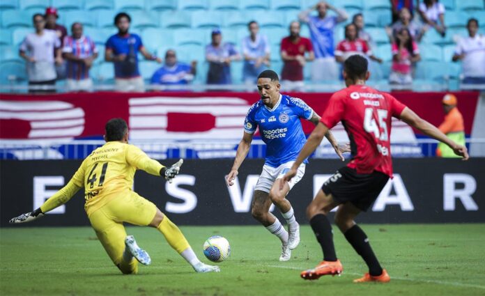 Bahia arranca empate nos acréscimos contra o Athletico-PR na Fonte Nova