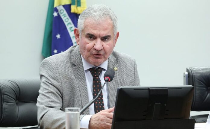 Definição dos relatores setoriais da LOA e discussão e votação da IN, do sen. Ângelo Coronel (PSD/BA), que regulamenta as emendas parlamentares. Senador, Ângelo Coronel (PSD - BA)