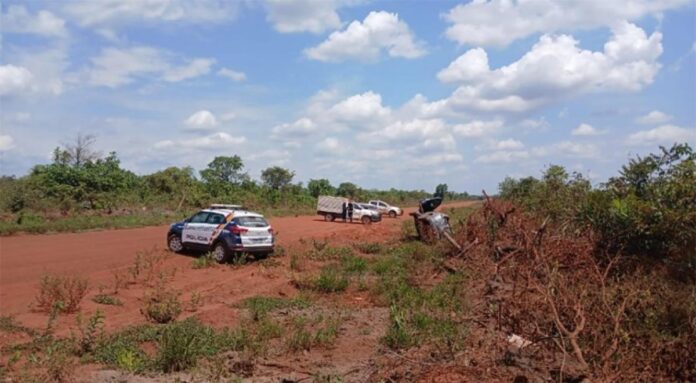 Idoso morre e dois ficam feridos em capotamento na região do Araguaia